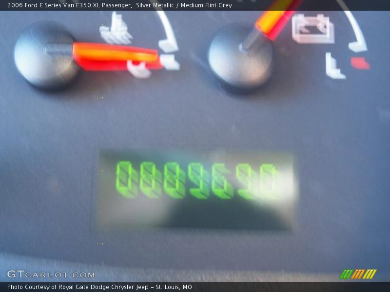Silver Metallic / Medium Flint Grey 2006 Ford E Series Van E350 XL Passenger