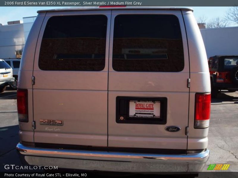 Silver Metallic / Medium Flint Grey 2006 Ford E Series Van E350 XL Passenger