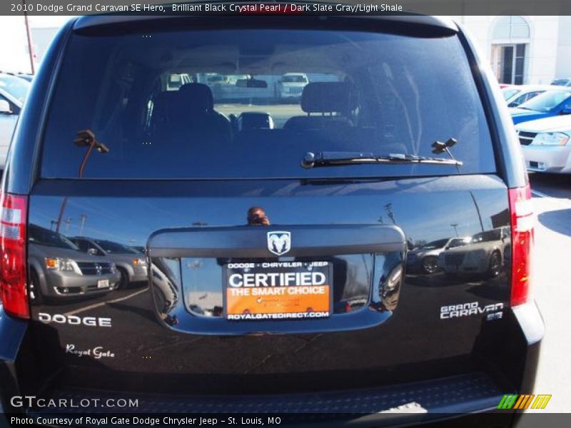 Brilliant Black Crystal Pearl / Dark Slate Gray/Light Shale 2010 Dodge Grand Caravan SE Hero