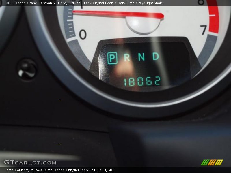 Brilliant Black Crystal Pearl / Dark Slate Gray/Light Shale 2010 Dodge Grand Caravan SE Hero