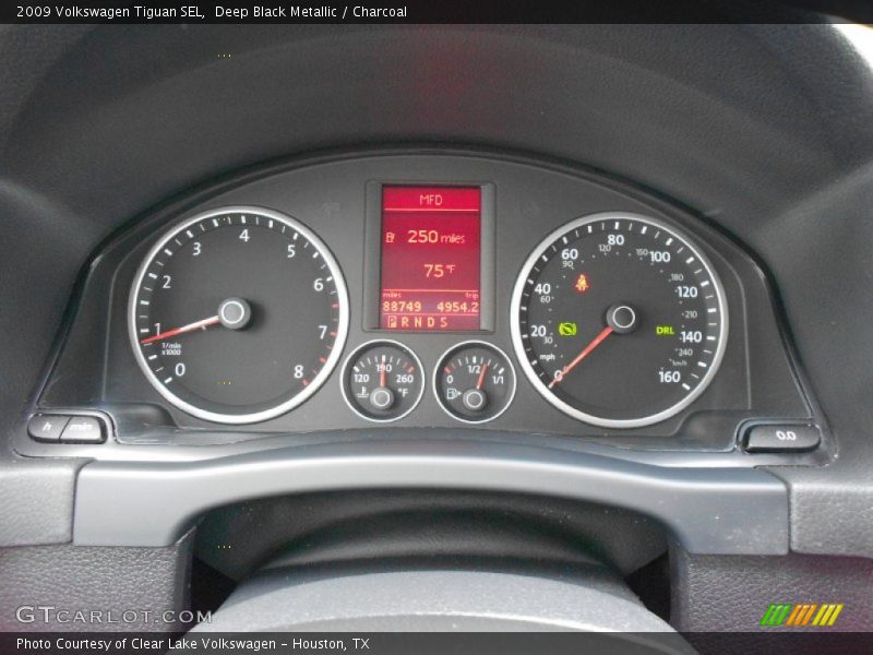Deep Black Metallic / Charcoal 2009 Volkswagen Tiguan SEL