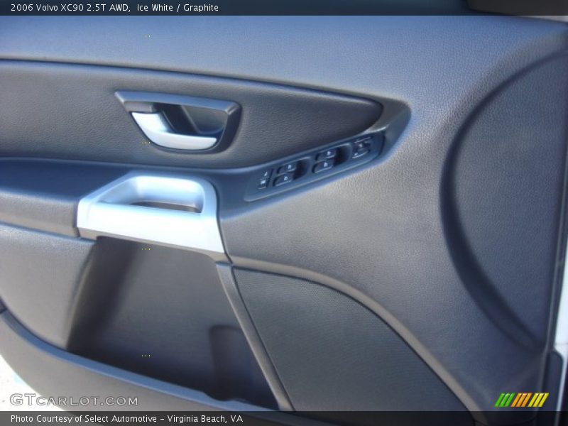 Ice White / Graphite 2006 Volvo XC90 2.5T AWD
