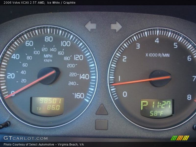 Ice White / Graphite 2006 Volvo XC90 2.5T AWD