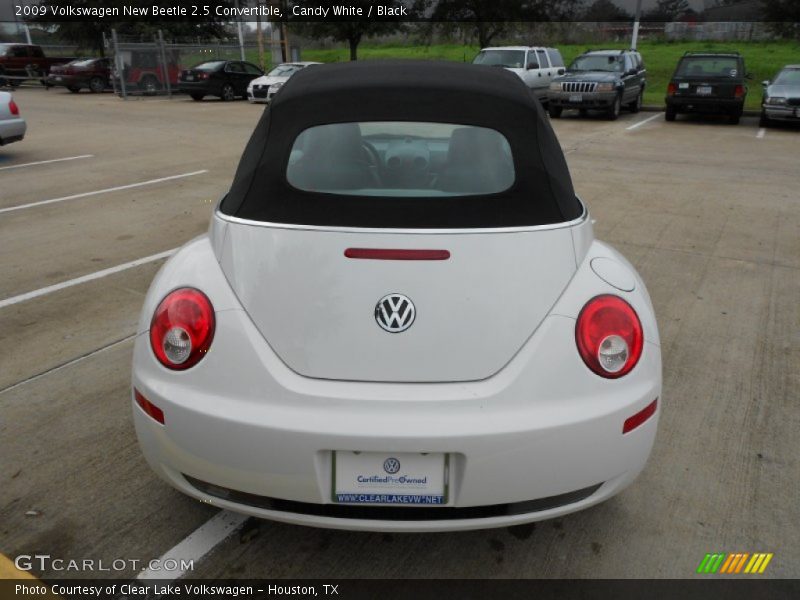 Candy White / Black 2009 Volkswagen New Beetle 2.5 Convertible