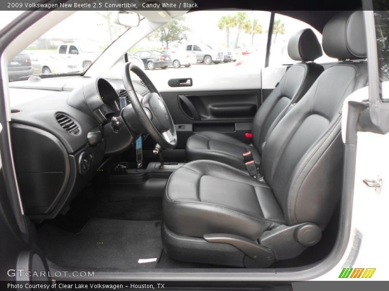 Candy White / Black 2009 Volkswagen New Beetle 2.5 Convertible