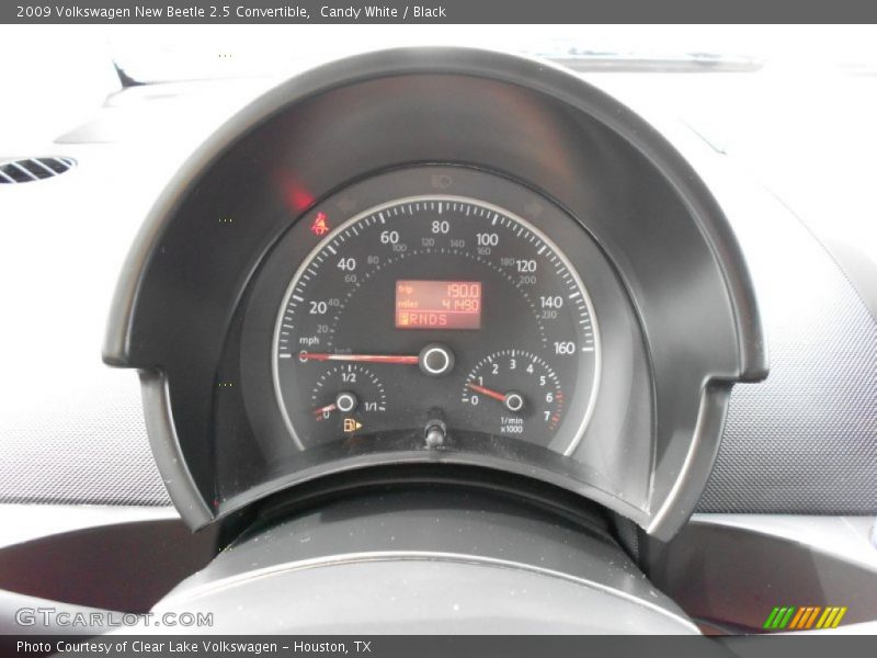 Candy White / Black 2009 Volkswagen New Beetle 2.5 Convertible
