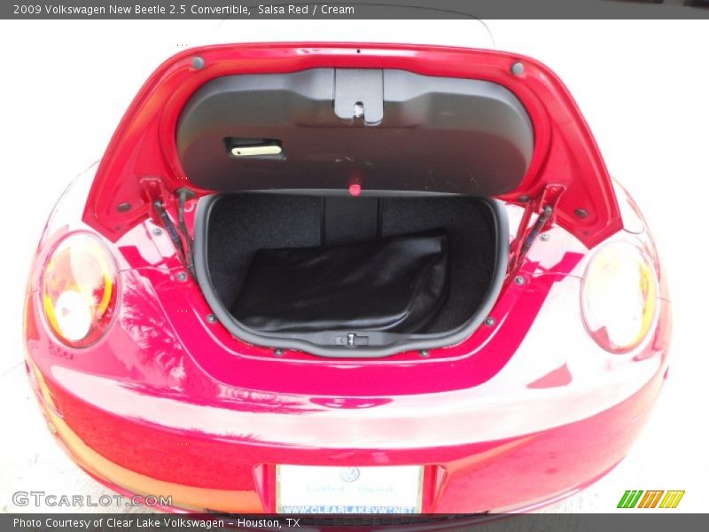 Salsa Red / Cream 2009 Volkswagen New Beetle 2.5 Convertible
