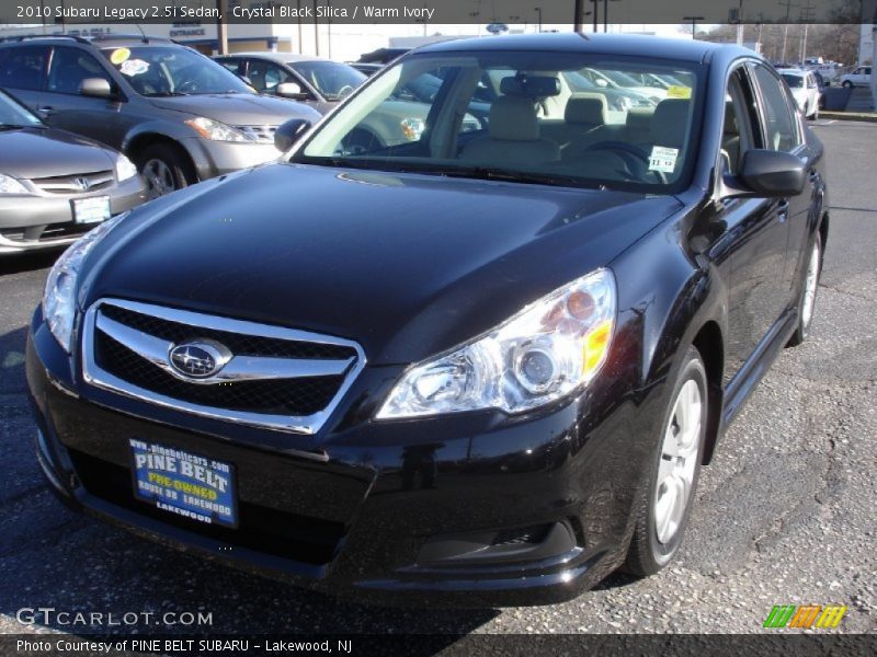 Crystal Black Silica / Warm Ivory 2010 Subaru Legacy 2.5i Sedan