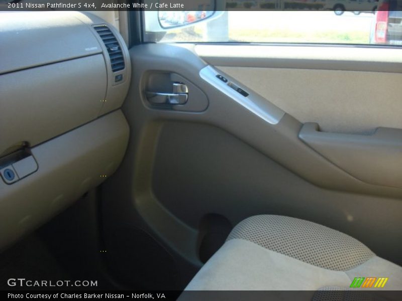 Avalanche White / Cafe Latte 2011 Nissan Pathfinder S 4x4