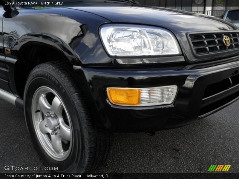 Black / Gray 1999 Toyota RAV4