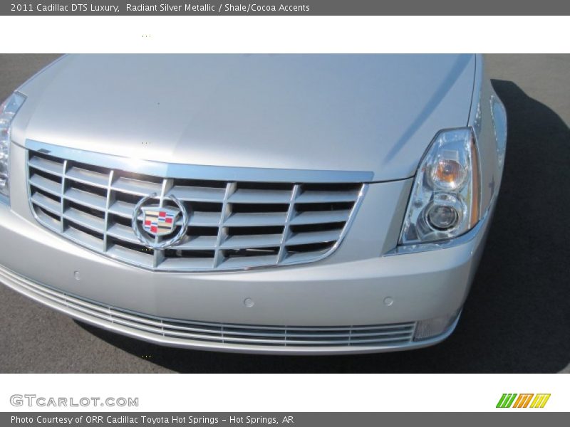 Radiant Silver Metallic / Shale/Cocoa Accents 2011 Cadillac DTS Luxury