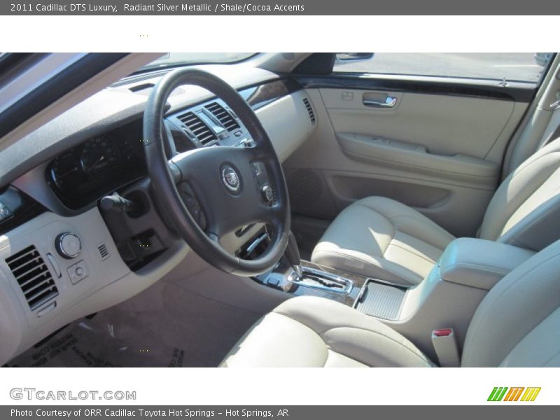 Radiant Silver Metallic / Shale/Cocoa Accents 2011 Cadillac DTS Luxury