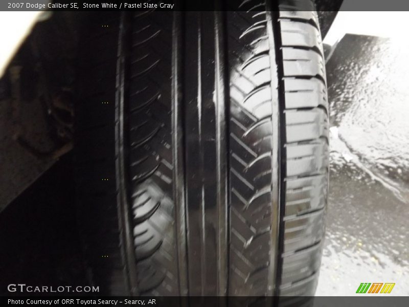 Stone White / Pastel Slate Gray 2007 Dodge Caliber SE