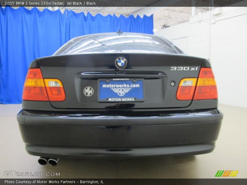 Jet Black / Black 2005 BMW 3 Series 330xi Sedan