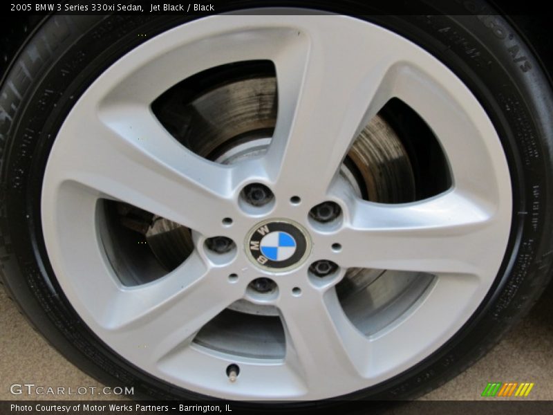 Jet Black / Black 2005 BMW 3 Series 330xi Sedan