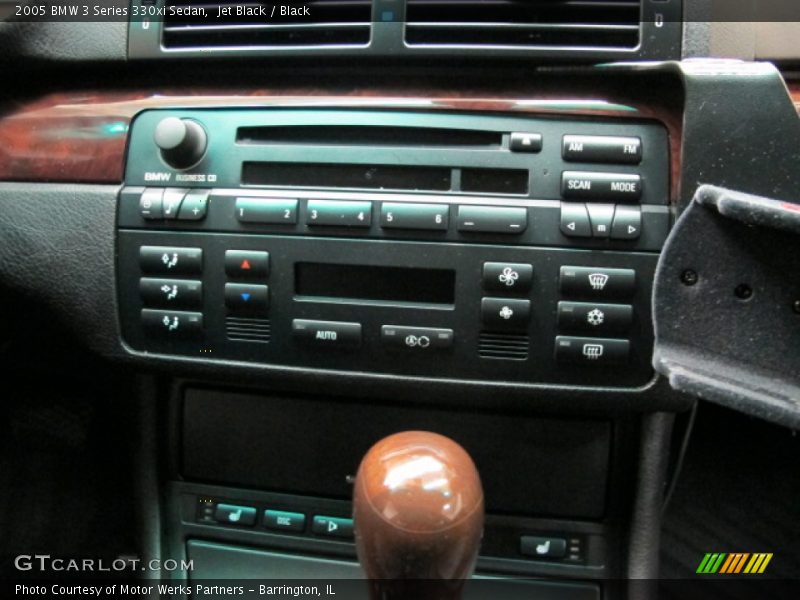 Jet Black / Black 2005 BMW 3 Series 330xi Sedan