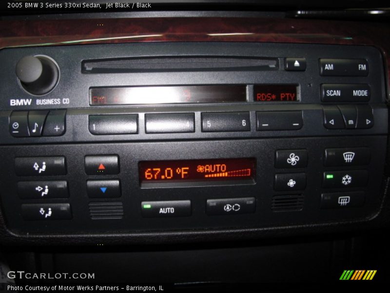 Jet Black / Black 2005 BMW 3 Series 330xi Sedan