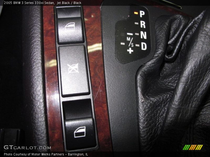 Jet Black / Black 2005 BMW 3 Series 330xi Sedan