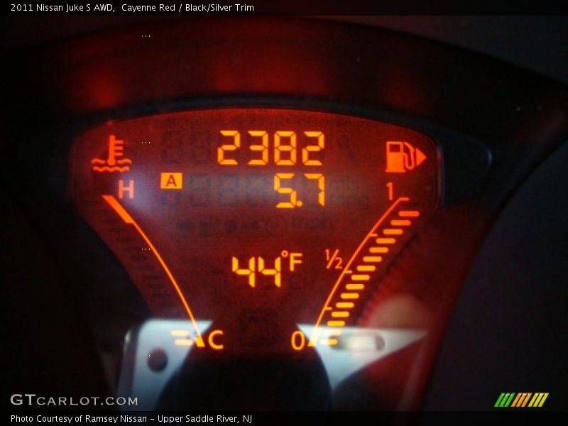 Cayenne Red / Black/Silver Trim 2011 Nissan Juke S AWD