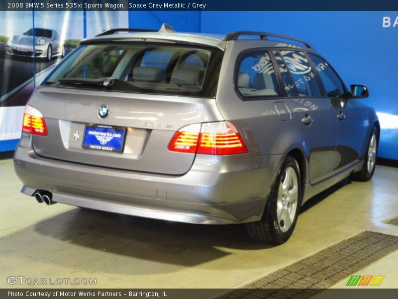 Space Grey Metallic / Grey 2008 BMW 5 Series 535xi Sports Wagon