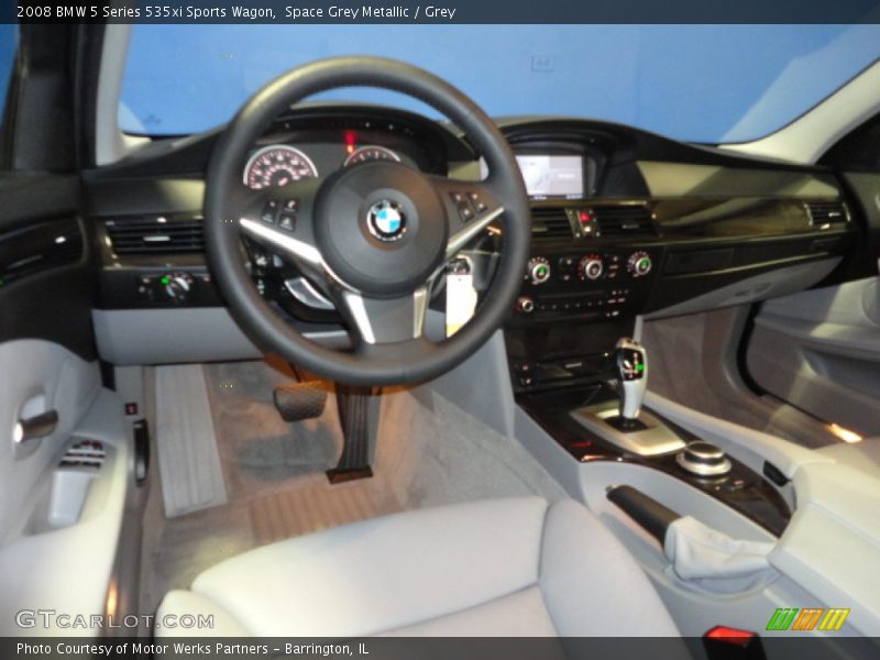 Space Grey Metallic / Grey 2008 BMW 5 Series 535xi Sports Wagon