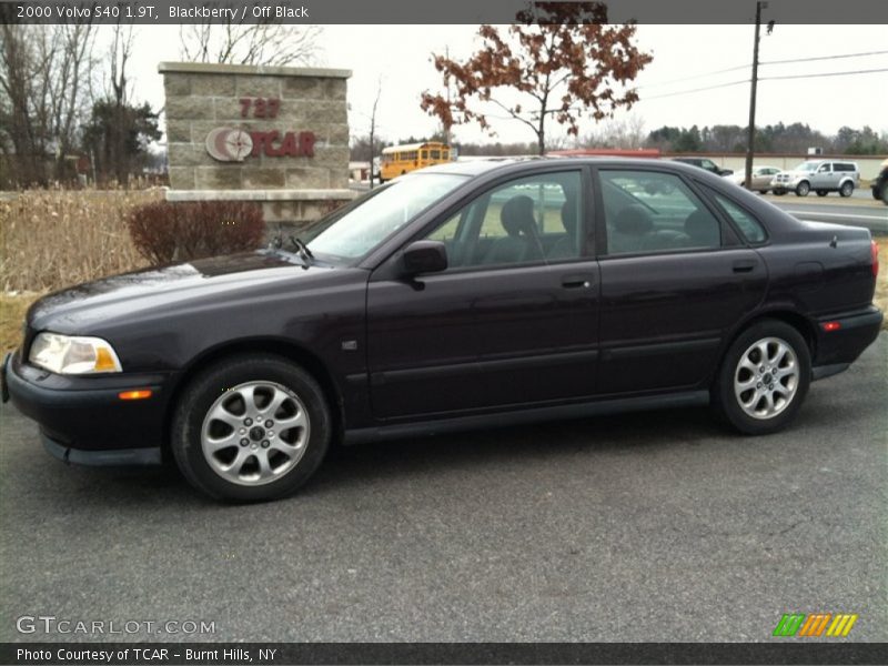 Blackberry / Off Black 2000 Volvo S40 1.9T