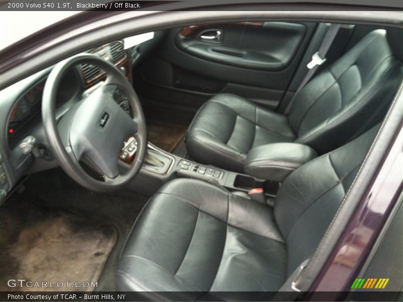 Blackberry / Off Black 2000 Volvo S40 1.9T