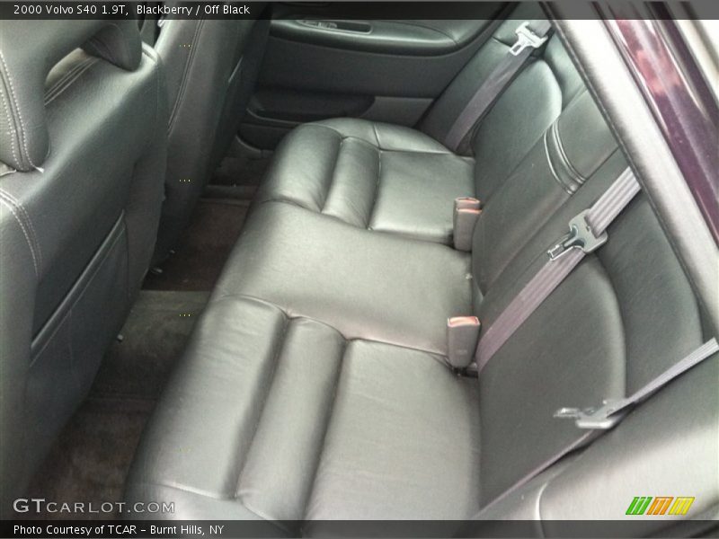 Blackberry / Off Black 2000 Volvo S40 1.9T