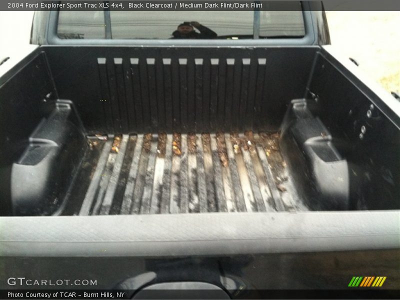 Black Clearcoat / Medium Dark Flint/Dark Flint 2004 Ford Explorer Sport Trac XLS 4x4