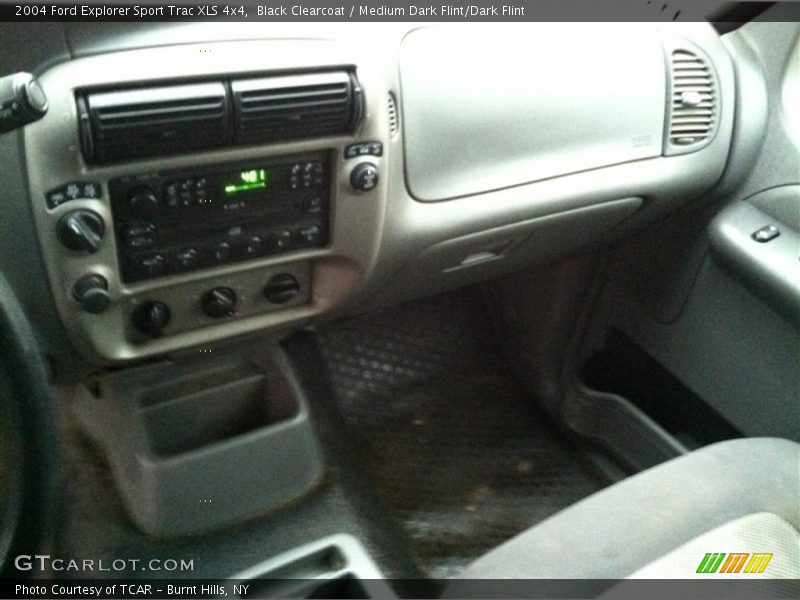 Black Clearcoat / Medium Dark Flint/Dark Flint 2004 Ford Explorer Sport Trac XLS 4x4