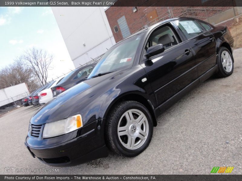Black Magic Pearl / Grey 1999 Volkswagen Passat GLS Sedan