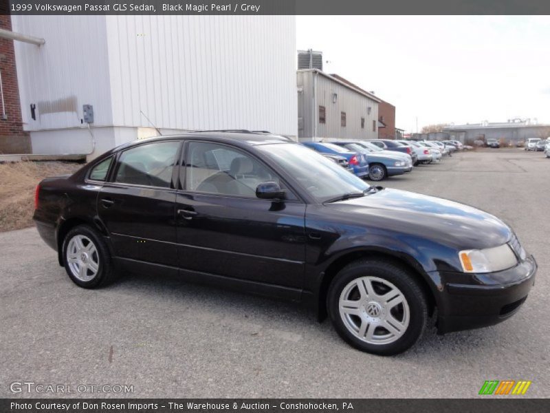 Black Magic Pearl / Grey 1999 Volkswagen Passat GLS Sedan