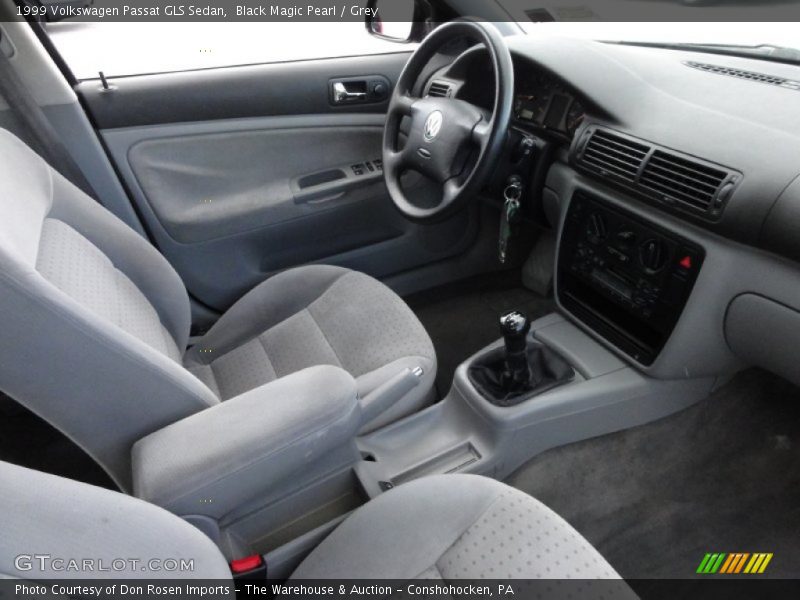 Black Magic Pearl / Grey 1999 Volkswagen Passat GLS Sedan