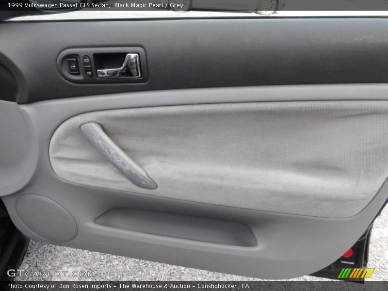 Black Magic Pearl / Grey 1999 Volkswagen Passat GLS Sedan