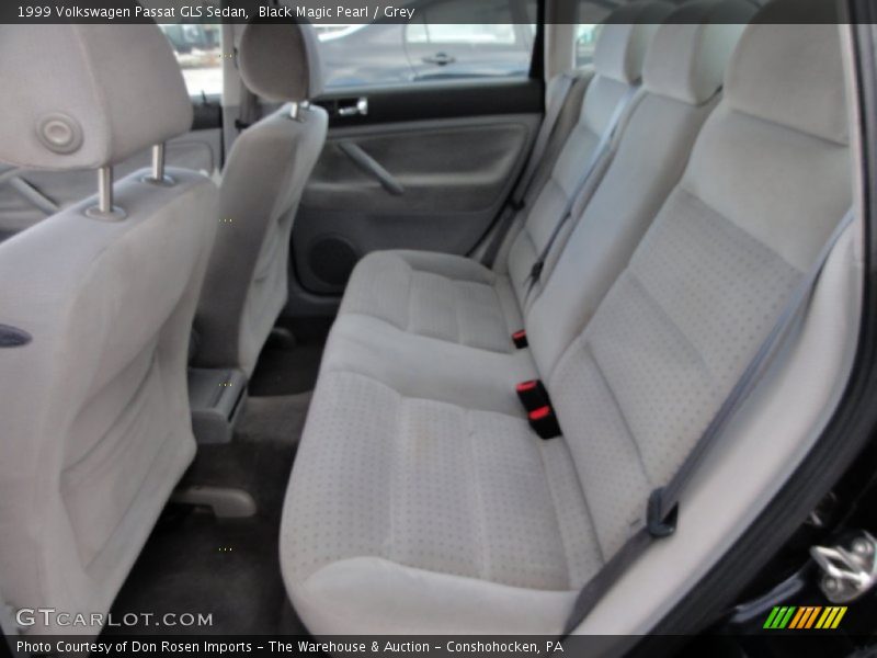 Black Magic Pearl / Grey 1999 Volkswagen Passat GLS Sedan