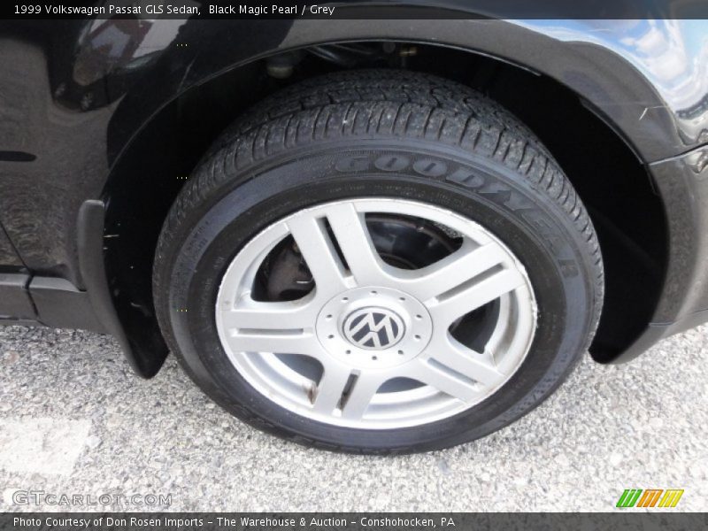 Black Magic Pearl / Grey 1999 Volkswagen Passat GLS Sedan