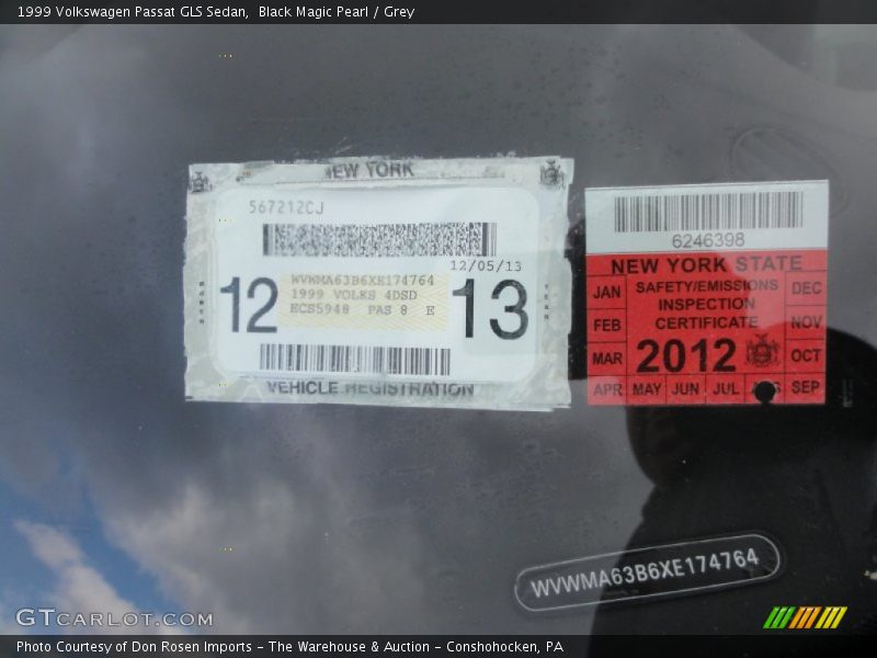 Black Magic Pearl / Grey 1999 Volkswagen Passat GLS Sedan