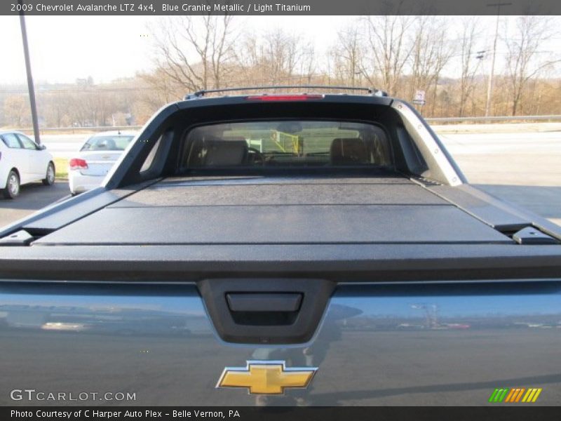 Blue Granite Metallic / Light Titanium 2009 Chevrolet Avalanche LTZ 4x4