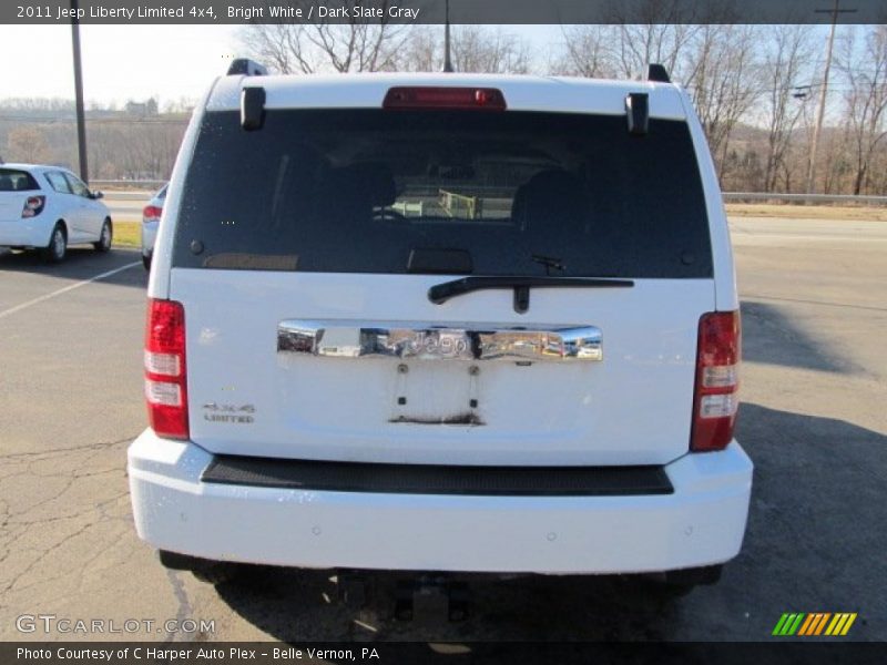 Bright White / Dark Slate Gray 2011 Jeep Liberty Limited 4x4
