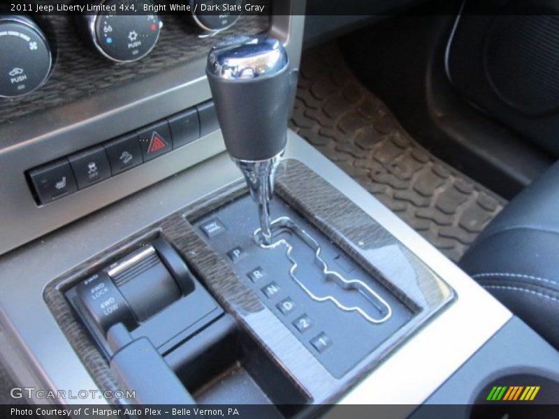 Bright White / Dark Slate Gray 2011 Jeep Liberty Limited 4x4