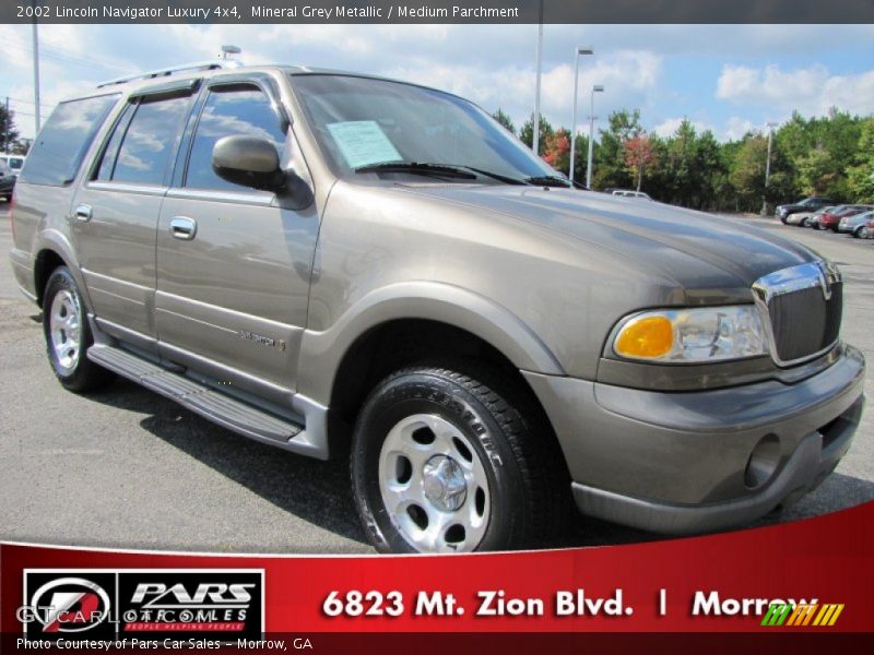 Mineral Grey Metallic / Medium Parchment 2002 Lincoln Navigator Luxury 4x4