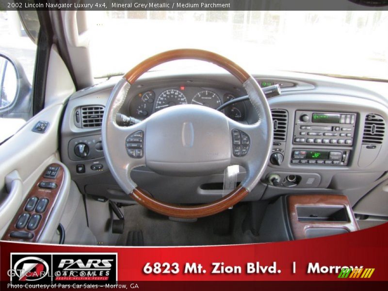 Mineral Grey Metallic / Medium Parchment 2002 Lincoln Navigator Luxury 4x4
