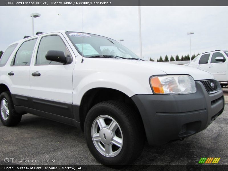 Oxford White / Medium/Dark Pebble 2004 Ford Escape XLS V6