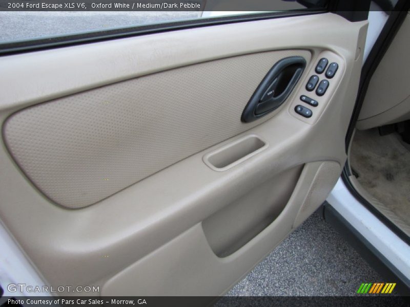 Oxford White / Medium/Dark Pebble 2004 Ford Escape XLS V6