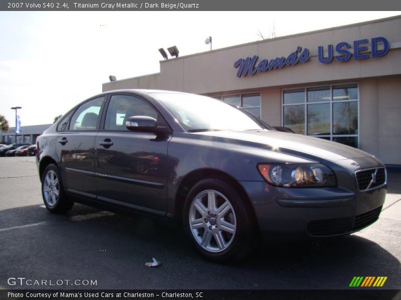Titanium Gray Metallic / Dark Beige/Quartz 2007 Volvo S40 2.4i