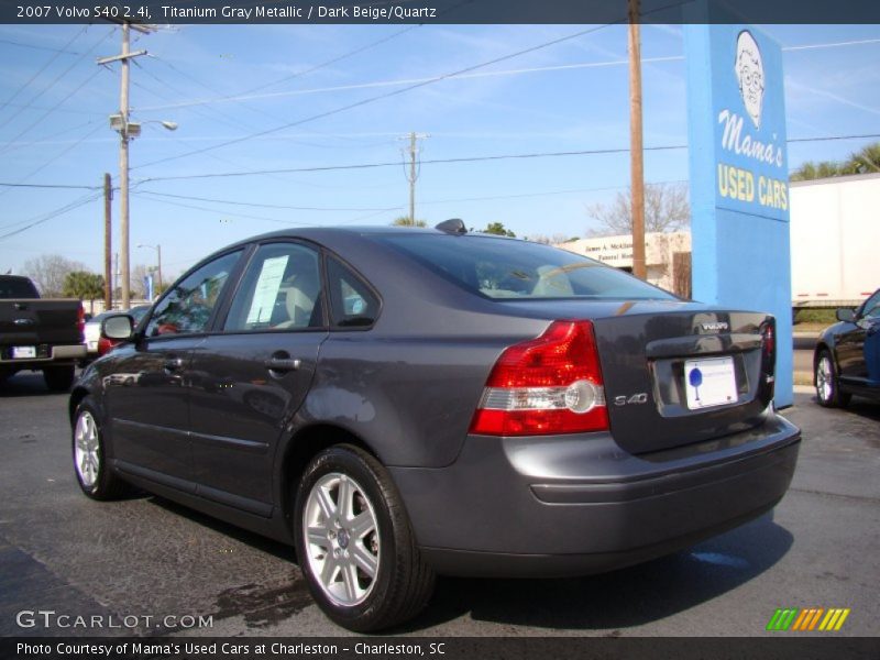 Titanium Gray Metallic / Dark Beige/Quartz 2007 Volvo S40 2.4i