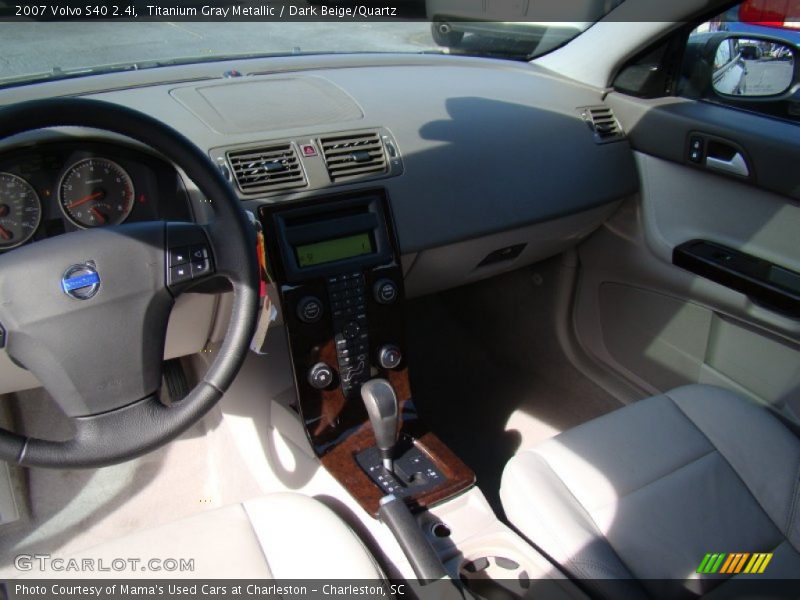 Titanium Gray Metallic / Dark Beige/Quartz 2007 Volvo S40 2.4i