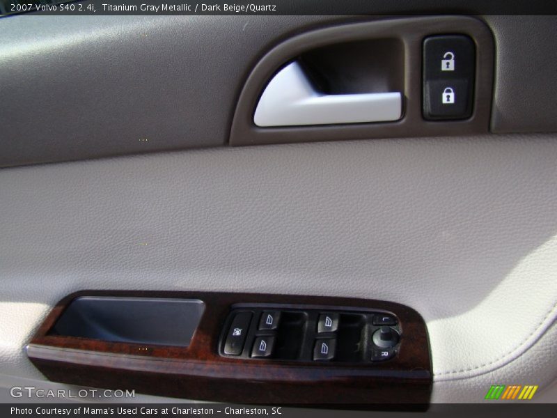Titanium Gray Metallic / Dark Beige/Quartz 2007 Volvo S40 2.4i