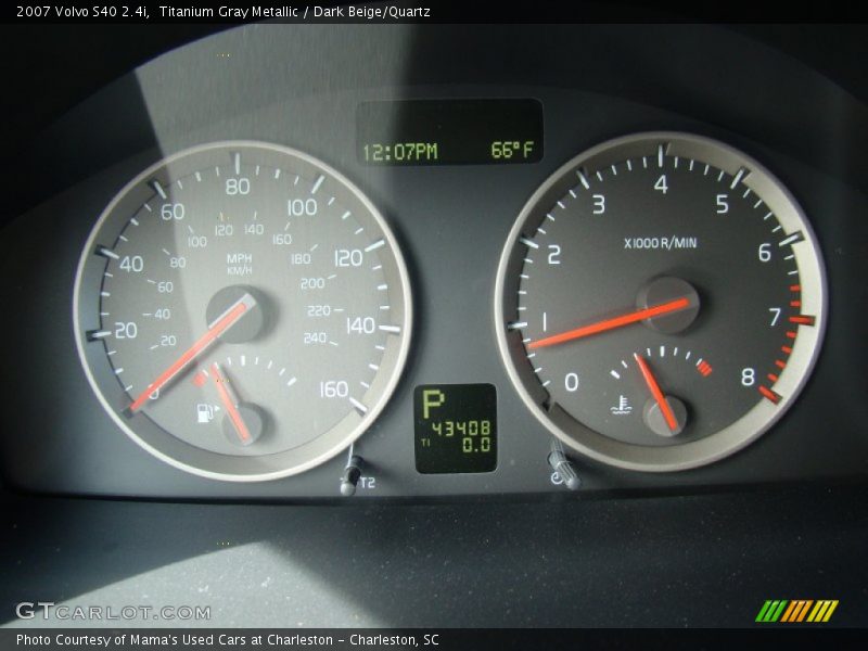Titanium Gray Metallic / Dark Beige/Quartz 2007 Volvo S40 2.4i