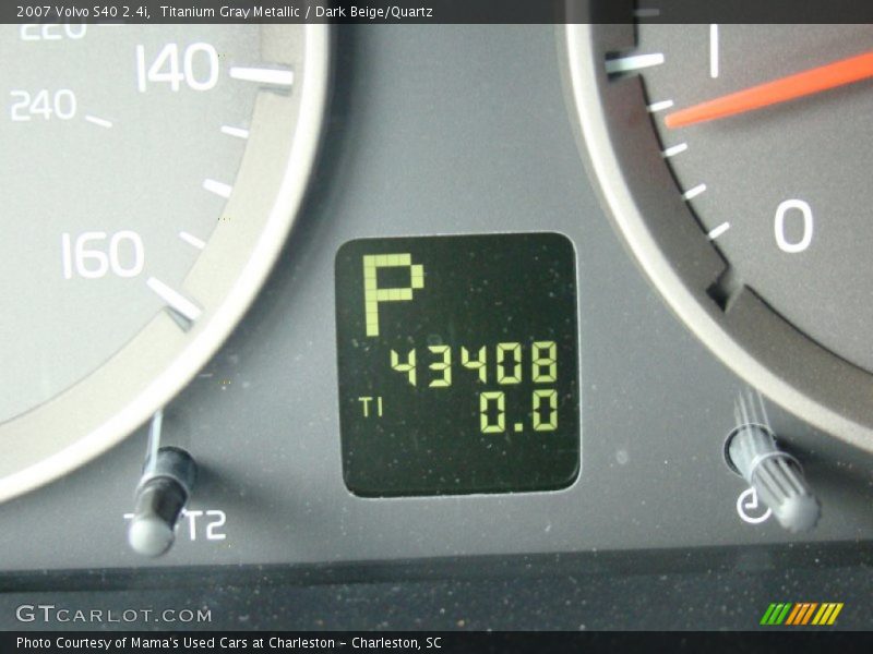 Titanium Gray Metallic / Dark Beige/Quartz 2007 Volvo S40 2.4i